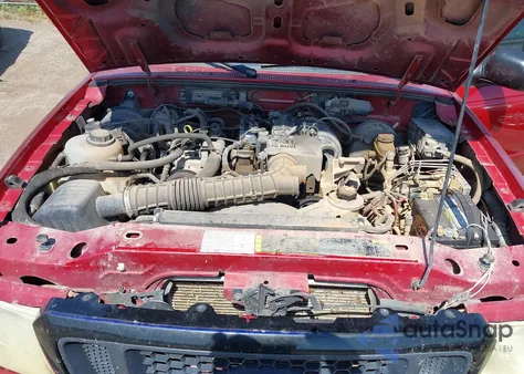 2004 Ford Ranger Xl/Xlt из США, поврежденный, VIN 1FTYR10D84PA84325